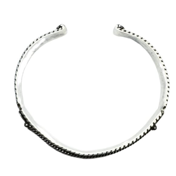 Navajo 925 Cuff Bracelet with Designs - Picture 4 of 5